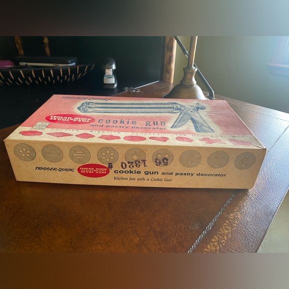 EUC Vintage Wear-Ever Cookie Gun & Pastry Decorator Complete-Original Box #3365 - Picture 6 of 11